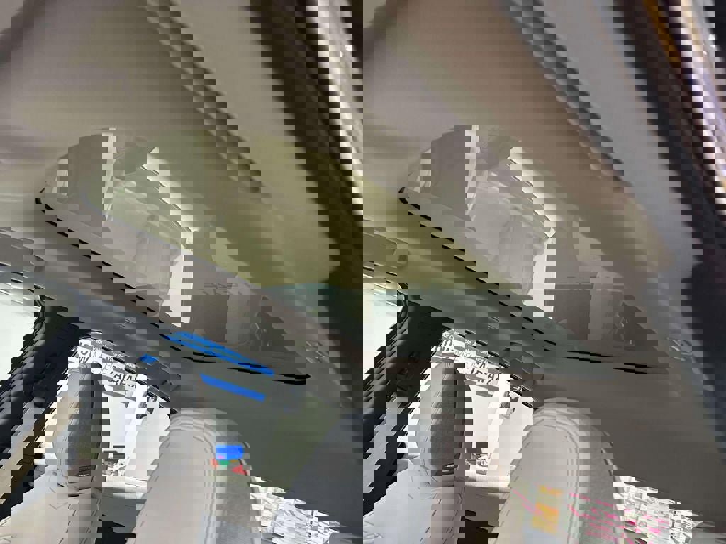 New 2026 Nissan Leaf Platinum+ w/ Floor Mat Package (Platinum+) image 20