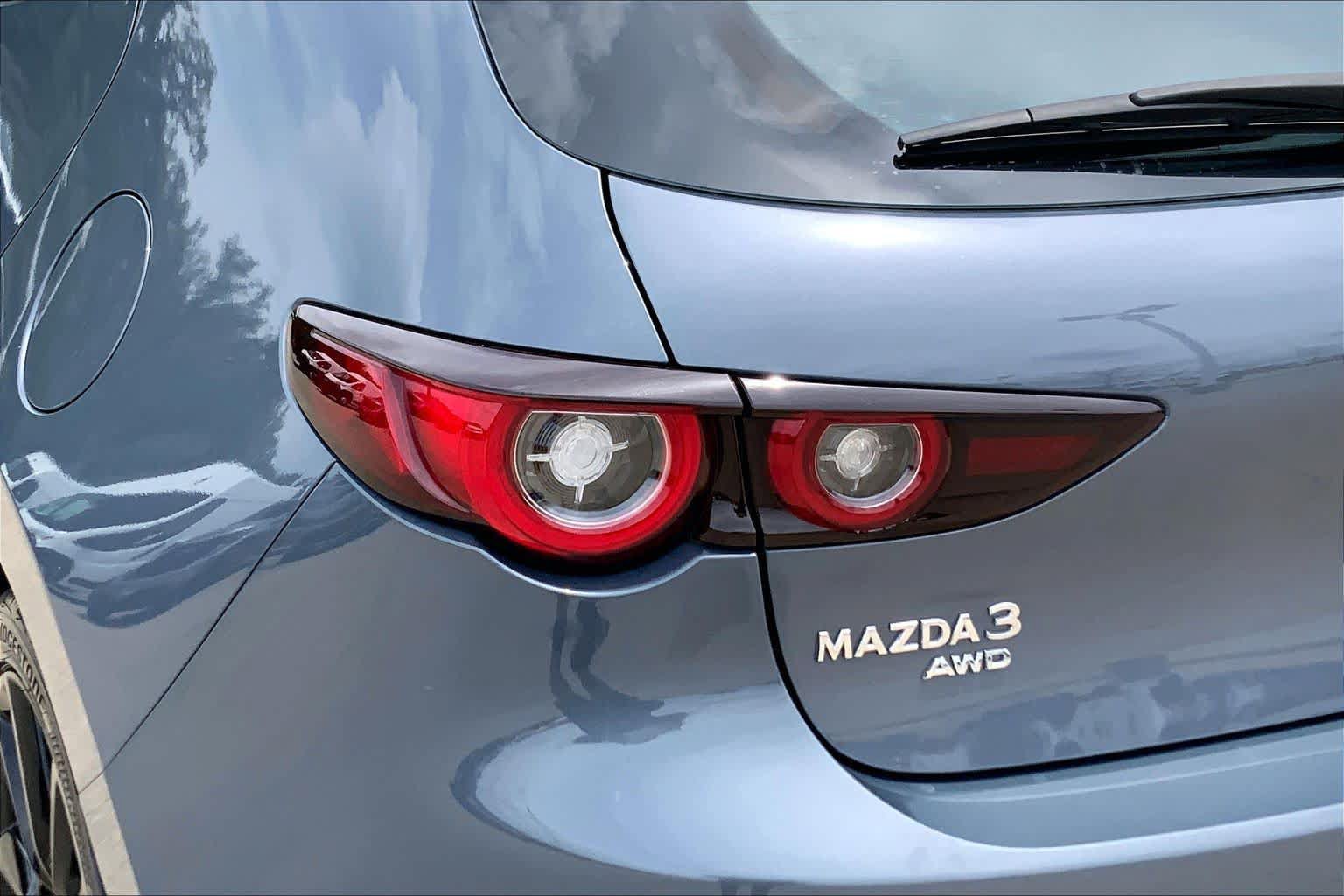 Used 2023 MAZDA MAZDA3 s AWD/4WD image 25