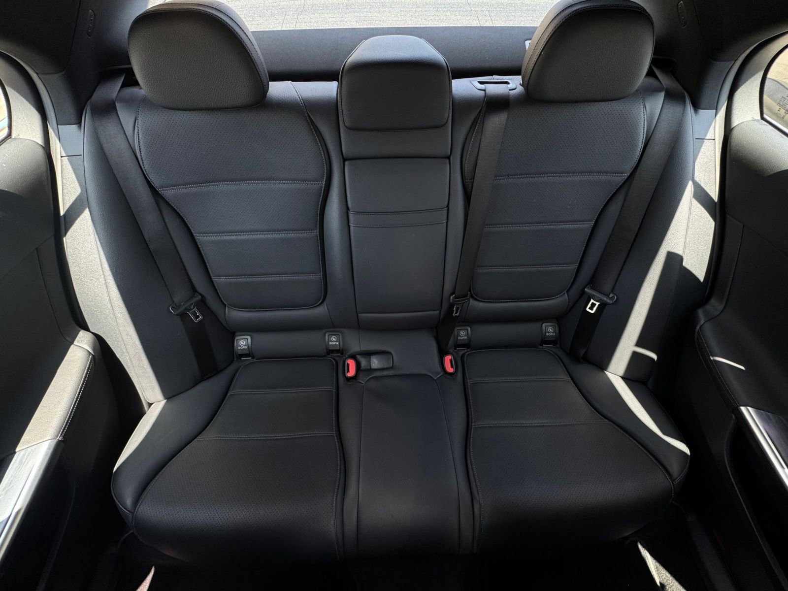 Used 2024 Mercedes-Benz C 300 4MATIC Sedan image 40