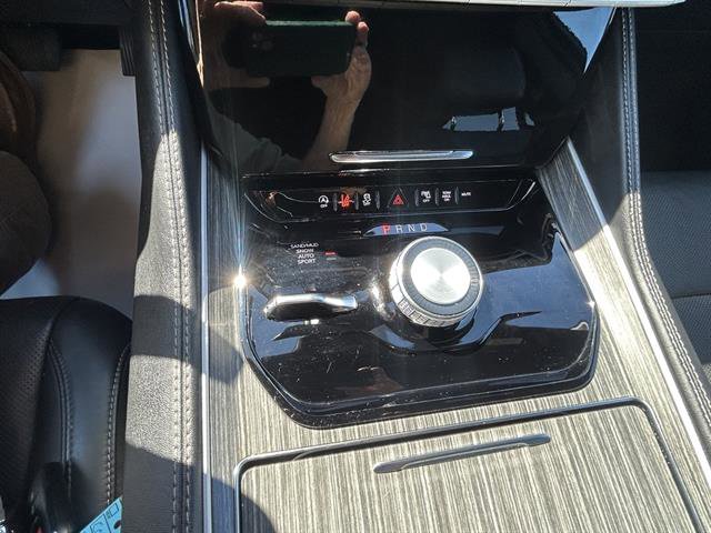 Used 2024 Jeep Wagoneer Series II image 16