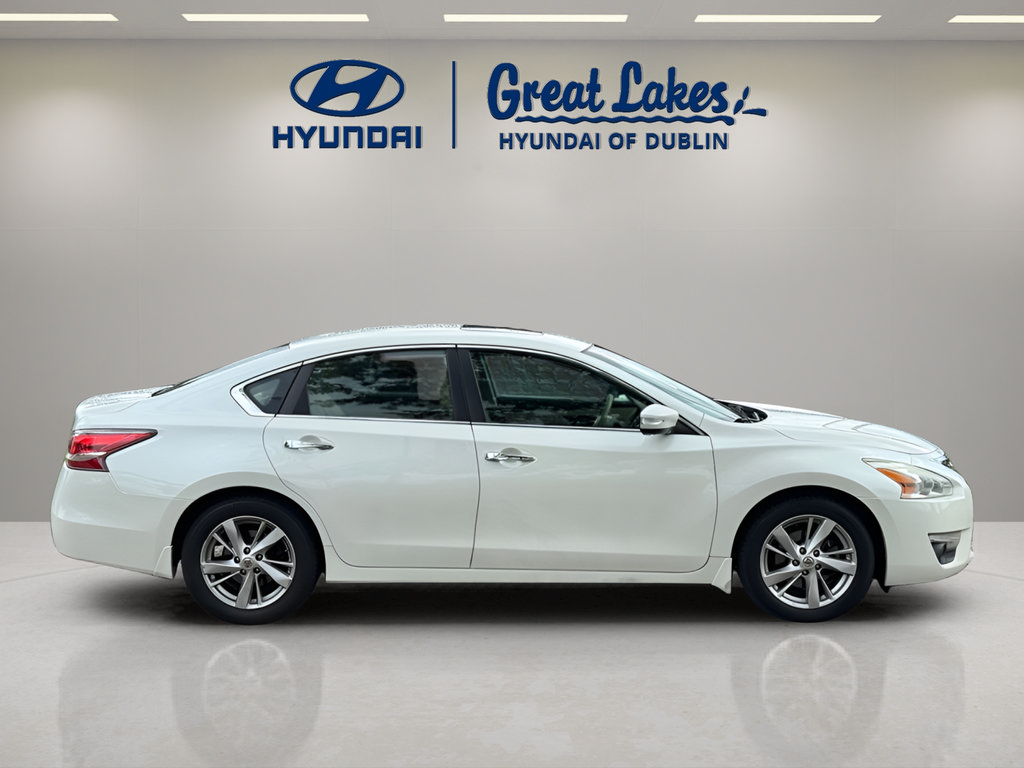 Used 2015 Nissan Altima 2.5 SL w/ Moonroof Package FWD image 6