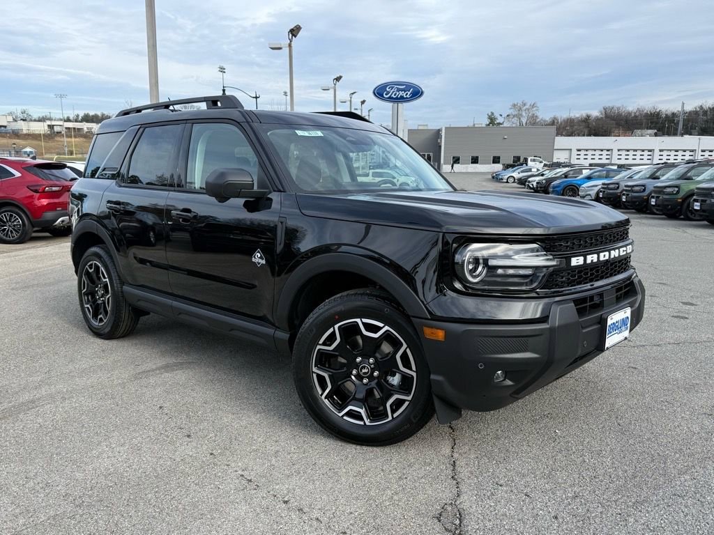 New 2025 Ford Bronco Sport Outer Banks w/ Outer Banks Tech Package+ image 3