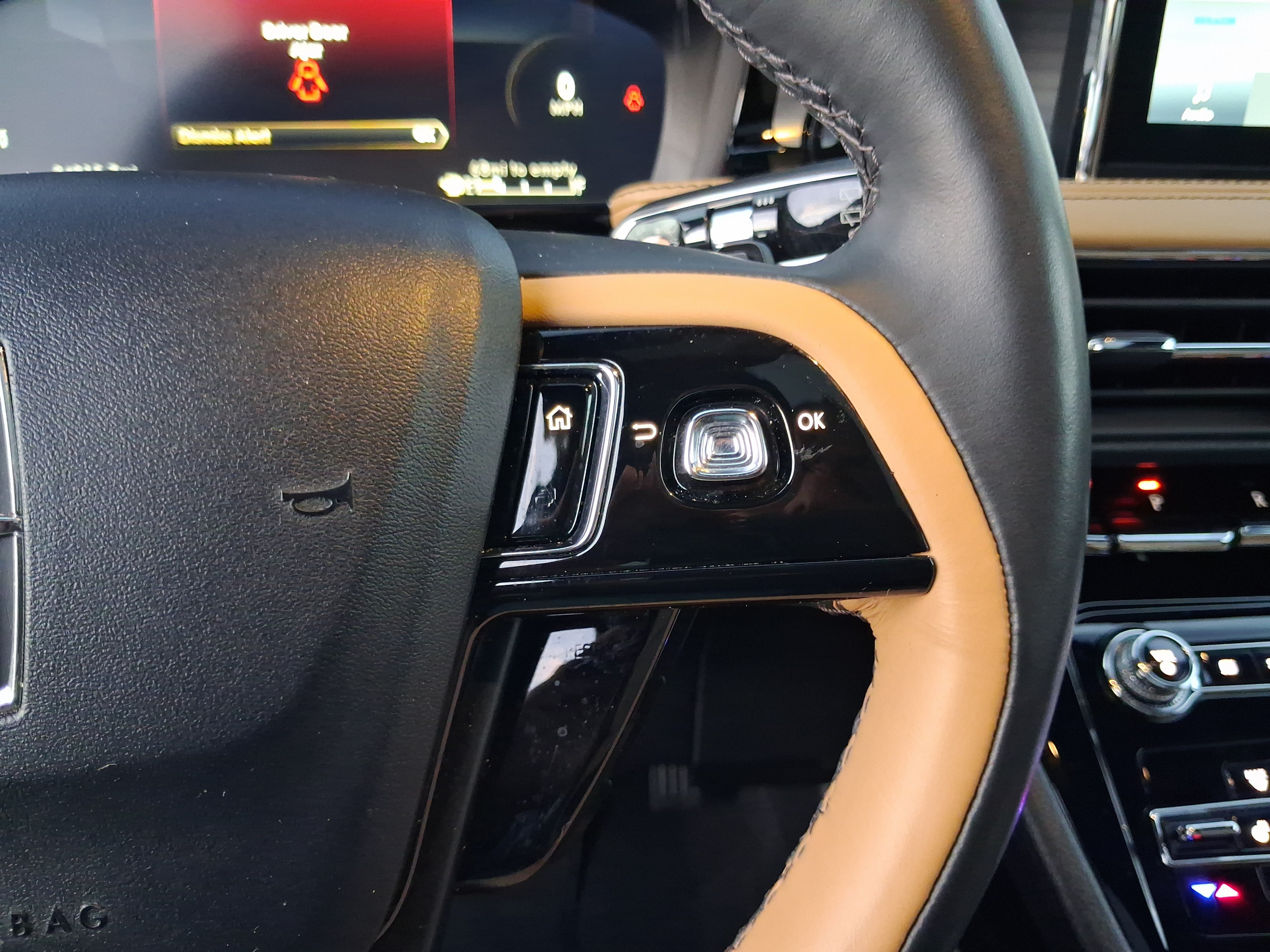 Certified 2022 Lincoln Corsair Reserve w/ Elements Package FWD image 19