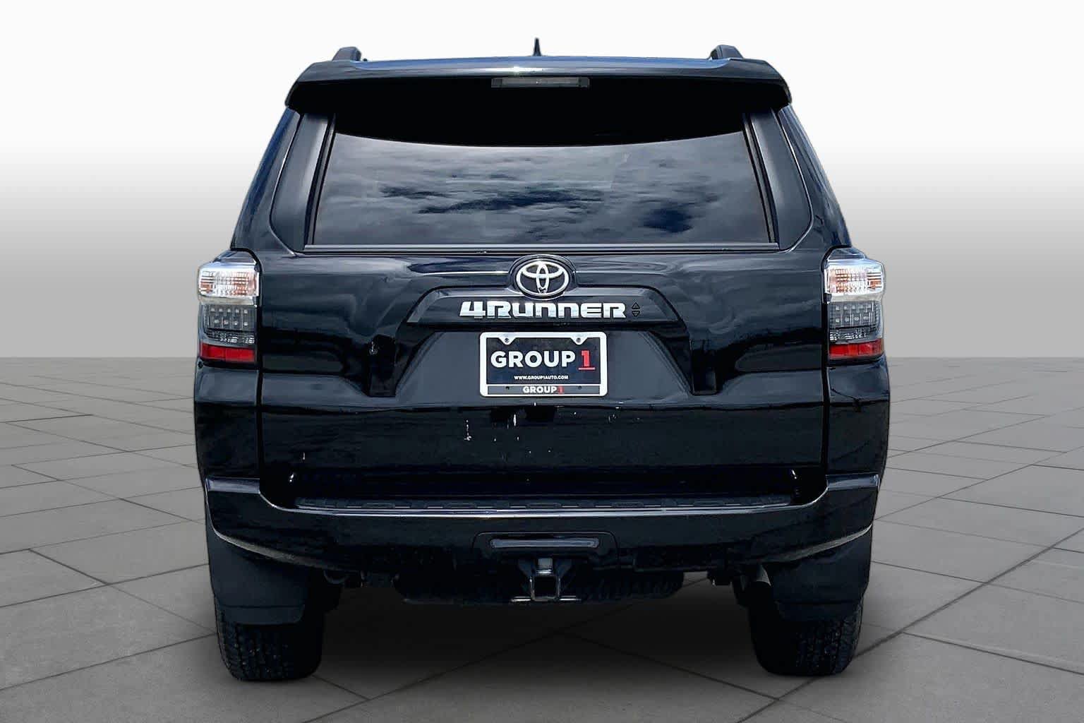 Used 2023 Toyota 4Runner SR5 AWD/4WD image 5