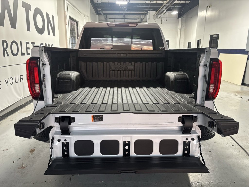 New 2026 GMC Sierra 1500 SLT w/ SLT Premium Plus Package image 32