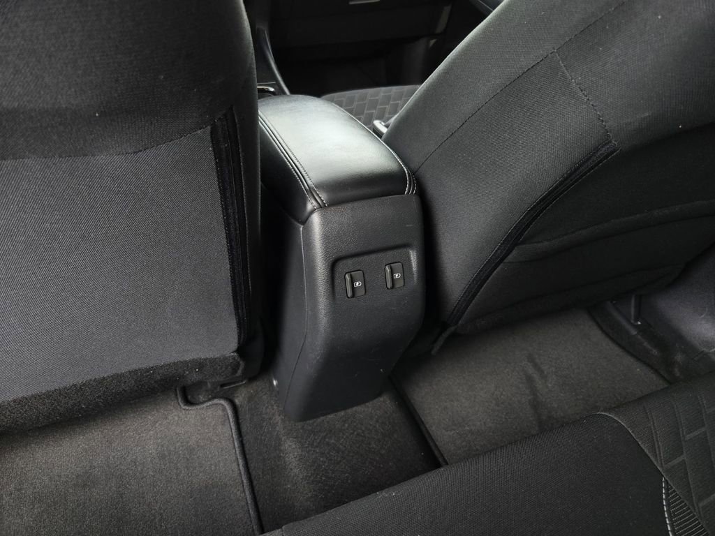 Used 2024 Nissan Kicks SV FWD image 13