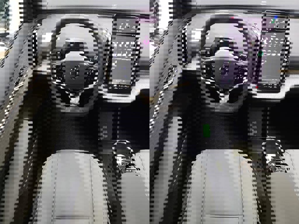 New 2026 Volvo EX30 Plus image 10