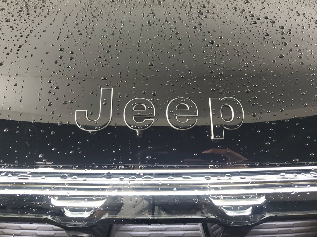 New 2026 Jeep Grand Wagoneer Limited image 10