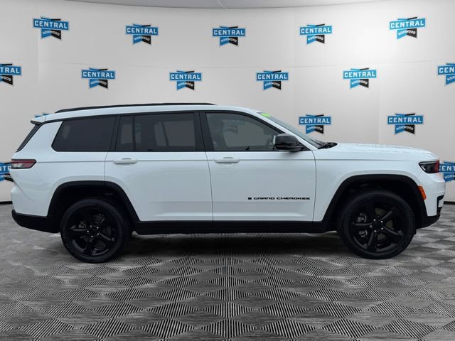 Certified 2023 Jeep Grand Cherokee L Laredo image 7