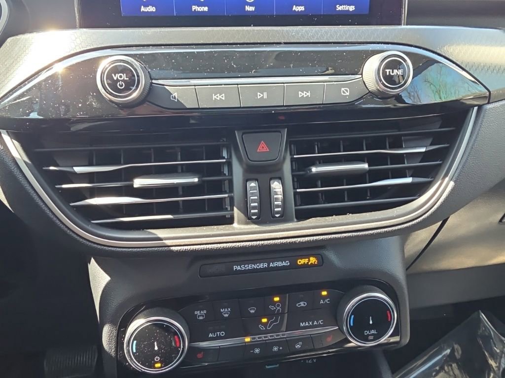 Certified 2022 Ford Escape SEL w/ SEL Stealth AWD Package image 20