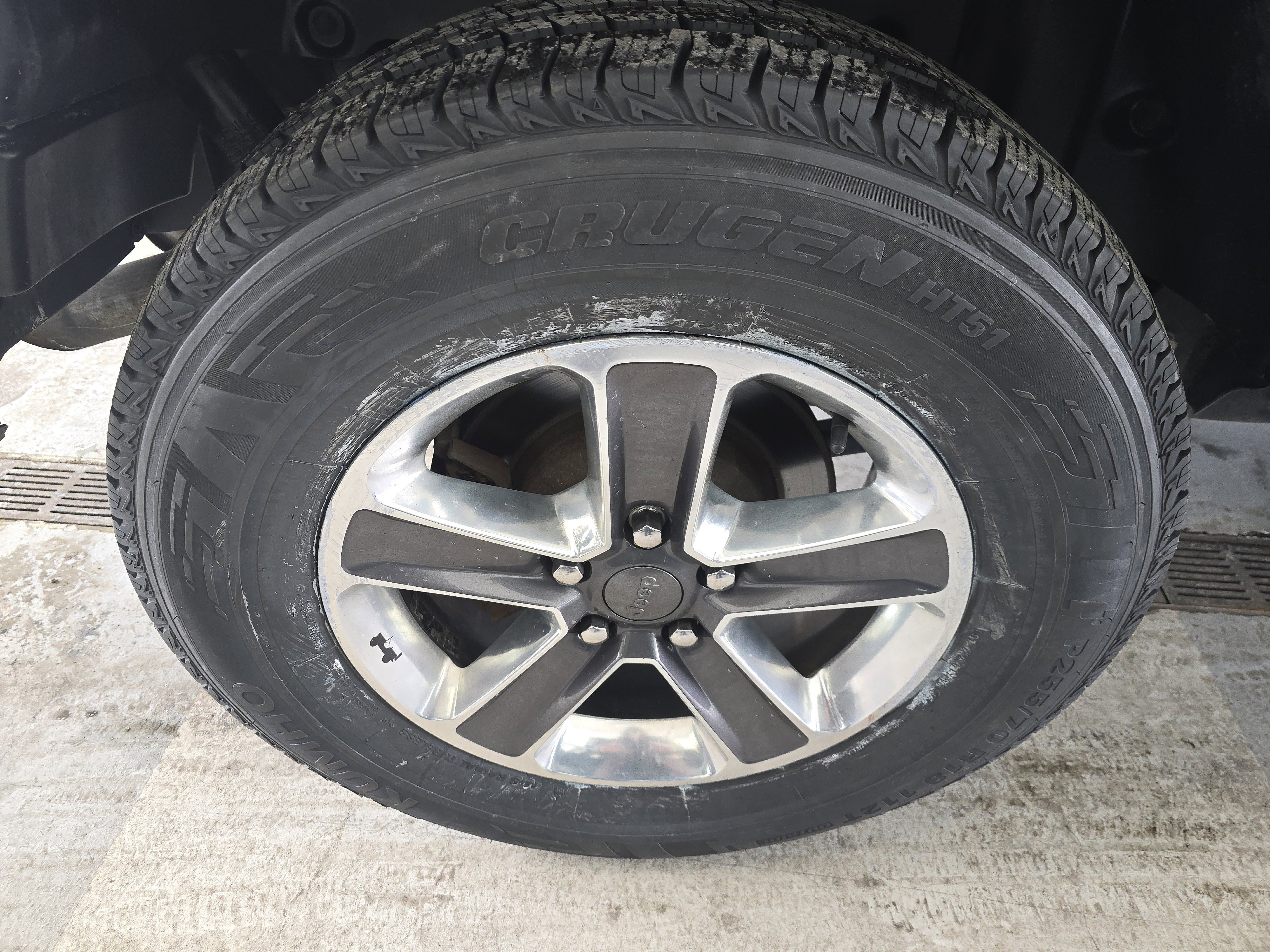 Used 2020 Jeep Wrangler Unlimited Sahara image 12