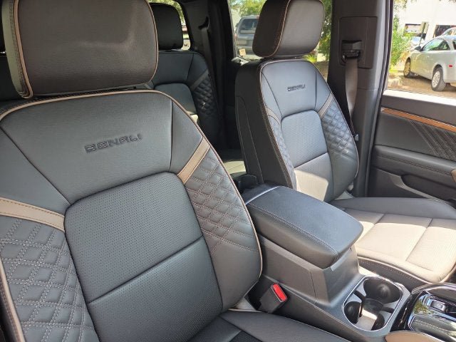 New 2026 GMC Canyon Denali w/ LPO, Denali Black Edition AWD/4WD image 23