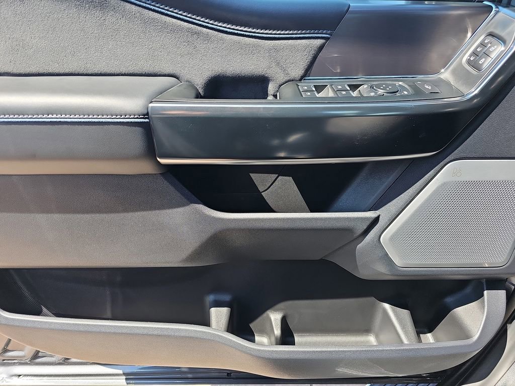 New 2026 Ford F350 Platinum w/ FX4 Off-Road Package image 28