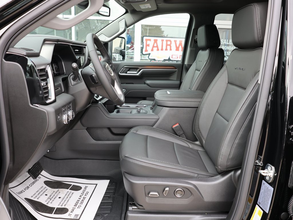 New 2025 GMC Sierra 2500 Denali w/ Denali Reserve Package image 15