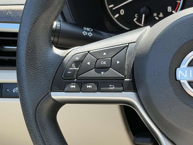 Used 2024 Nissan Altima 2.5 SV FWD image 24