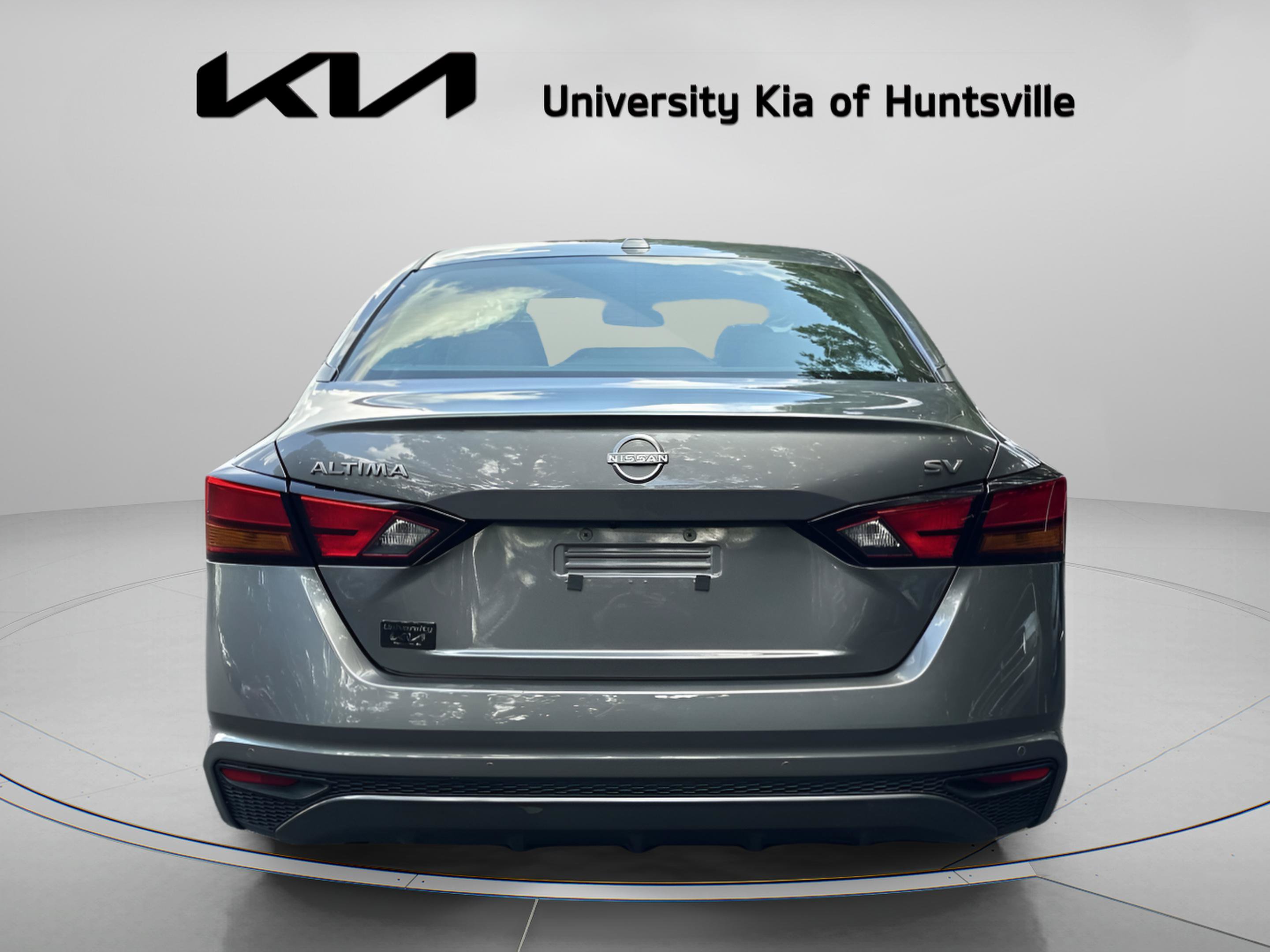 Used 2024 Nissan Altima 2.5 SV FWD image 7