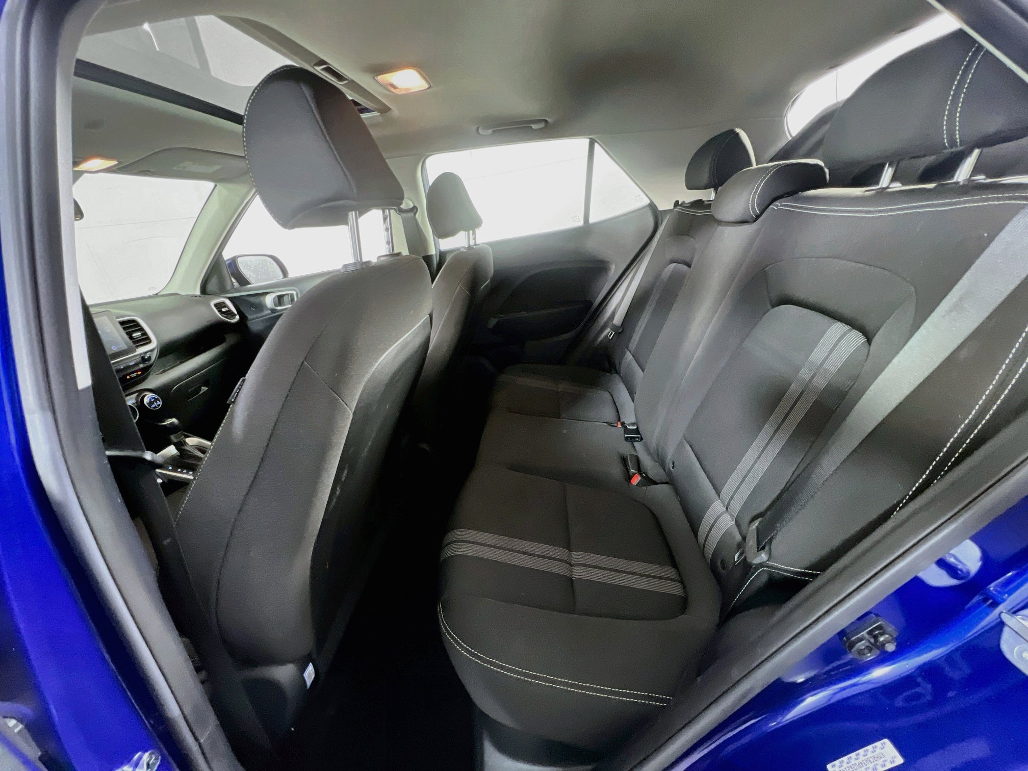 Used 2023 Hyundai Venue SEL FWD image 23