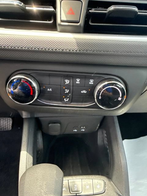 Used 2026 Chevrolet TrailBlazer LS FWD image 16