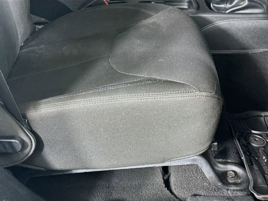 Used 2015 Jeep Wrangler Unlimited Sport w/ Connectivity Group image 21