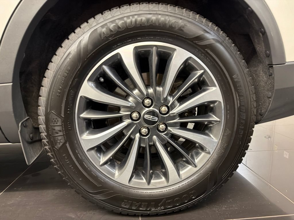 Used 2023 Lincoln Nautilus FWD image 7