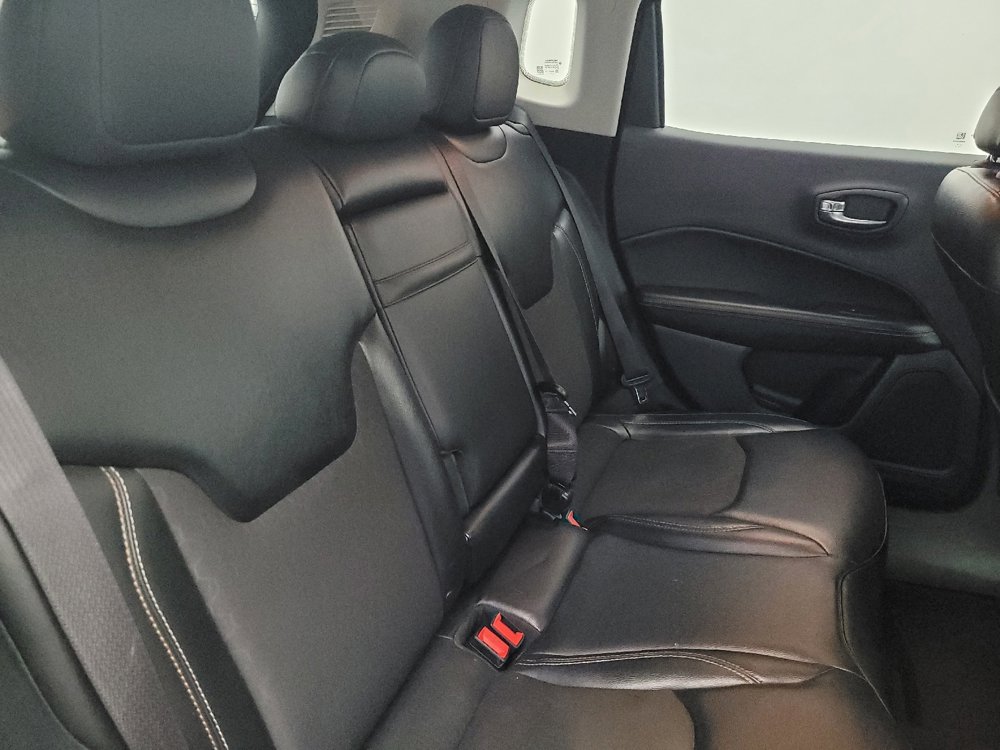 Used 2018 Jeep Compass Latitude w/ Popular Equipment Group image 19