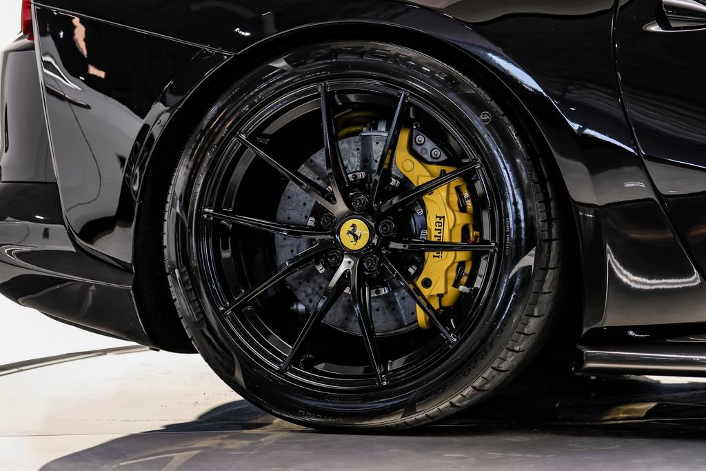 Used 2019 Ferrari 812 Superfast RWD image 51
