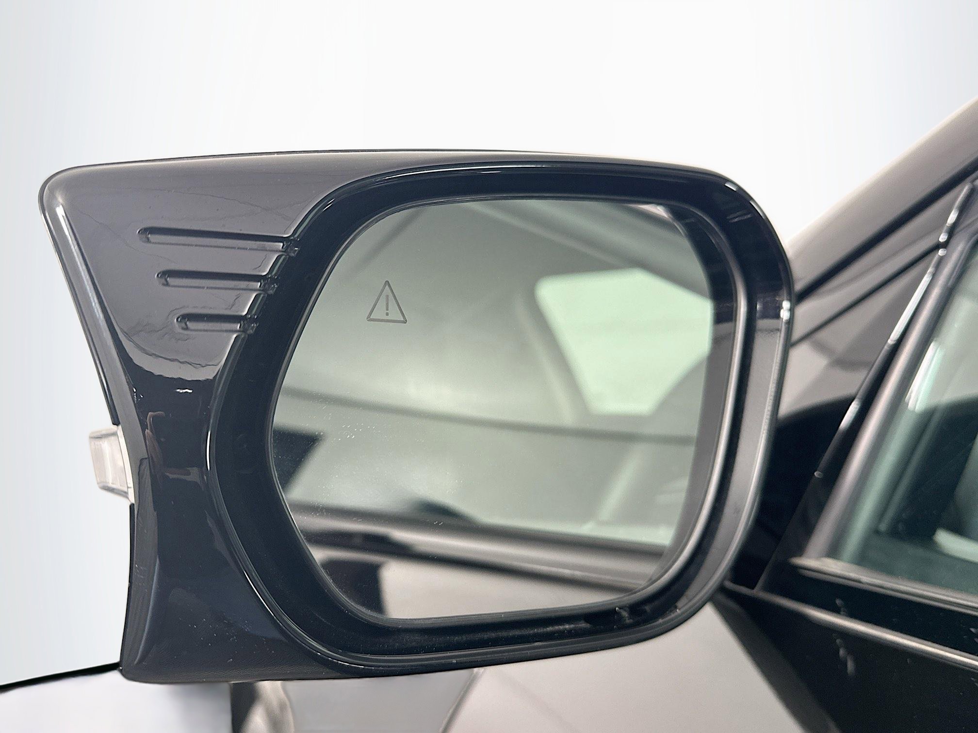 Used 2024 Kia EV6 Wind RWD image 16