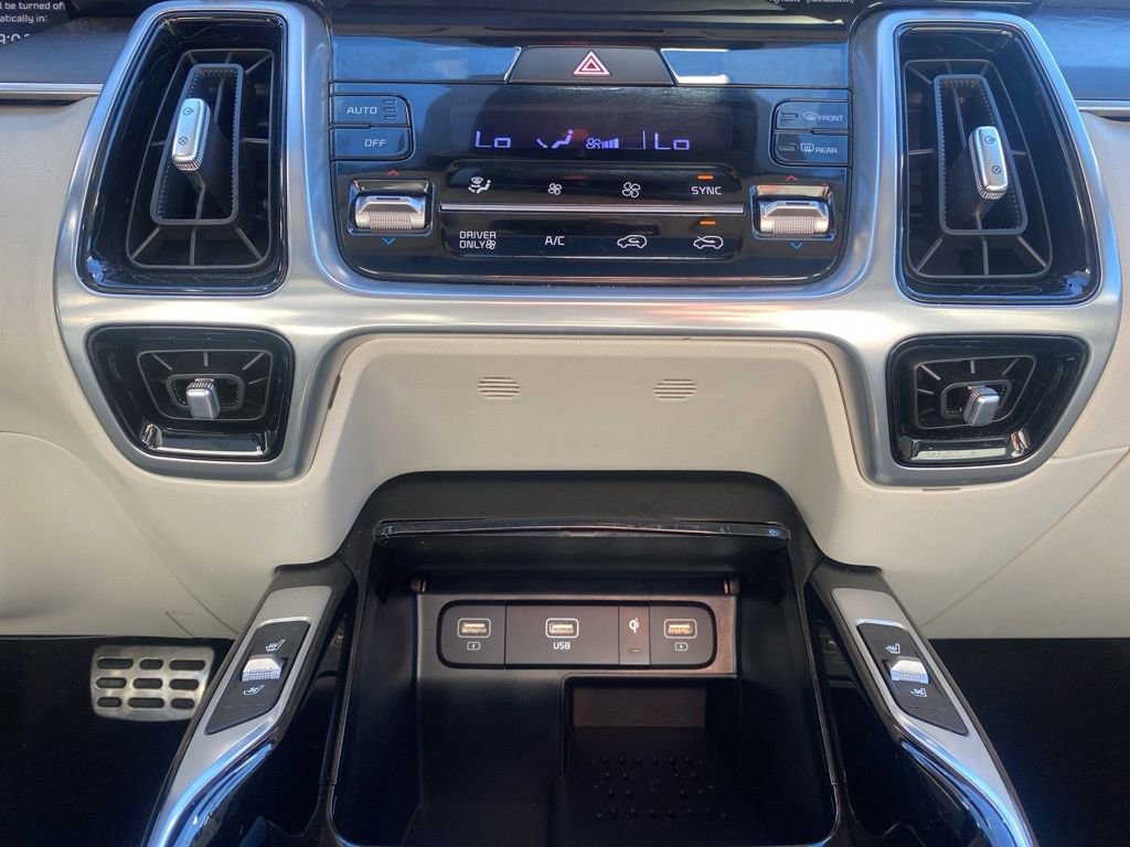Certified 2024 Kia Sorento SX Prestige image 12