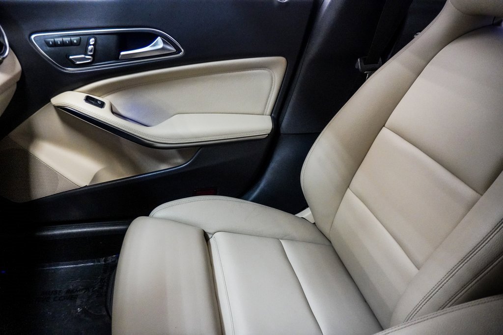 Used 2019 Mercedes-Benz CLA 250 image 33