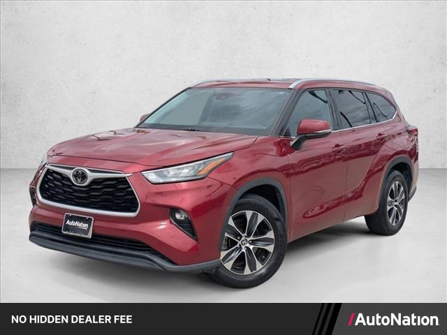 Used 2020 Toyota Highlander XLE FWD video 1