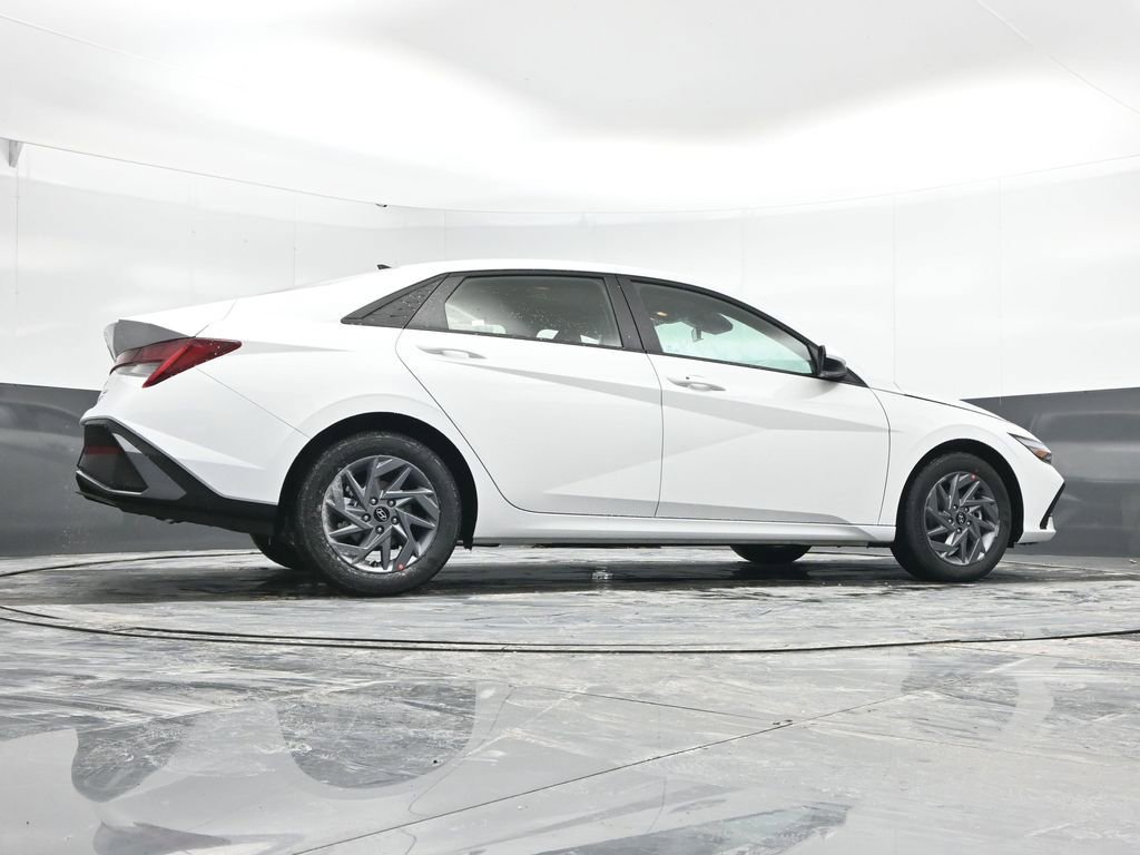 New 2026 Hyundai Elantra Blue image 45