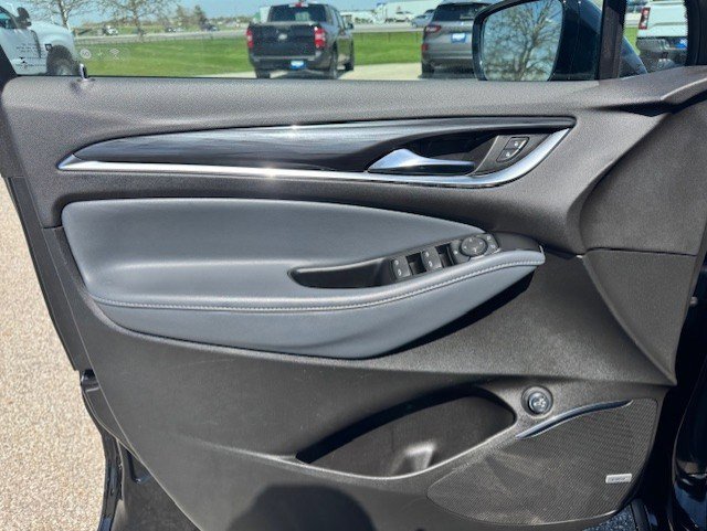 Used 2023 Buick Enclave Essence w/ Experience Buick Package image 11