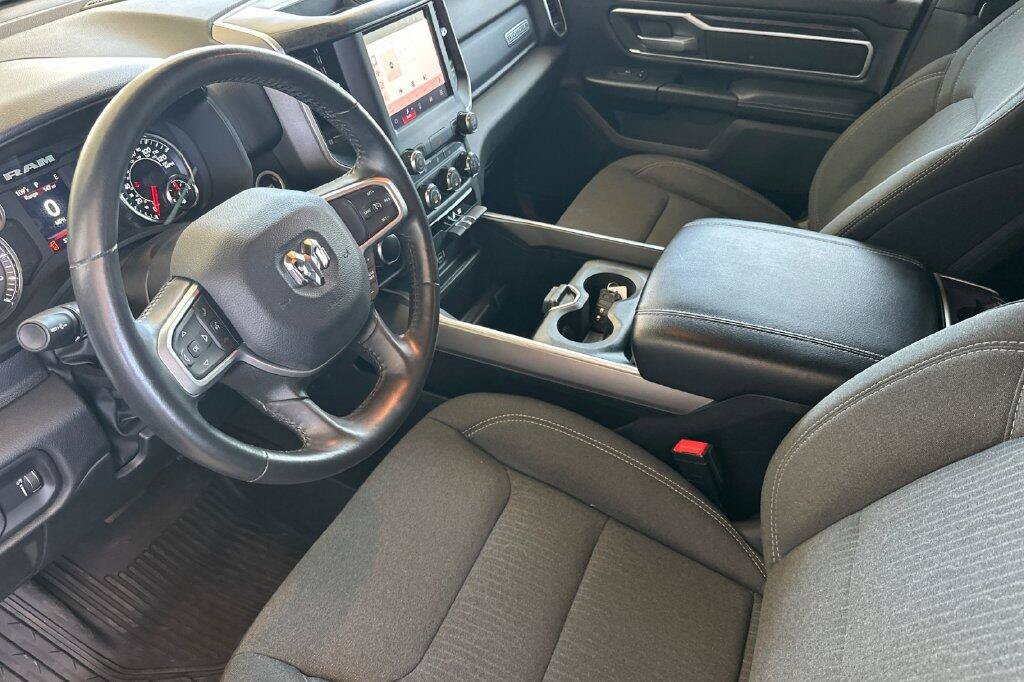 Used 2023 RAM 1500 Big Horn AWD/4WD image 10