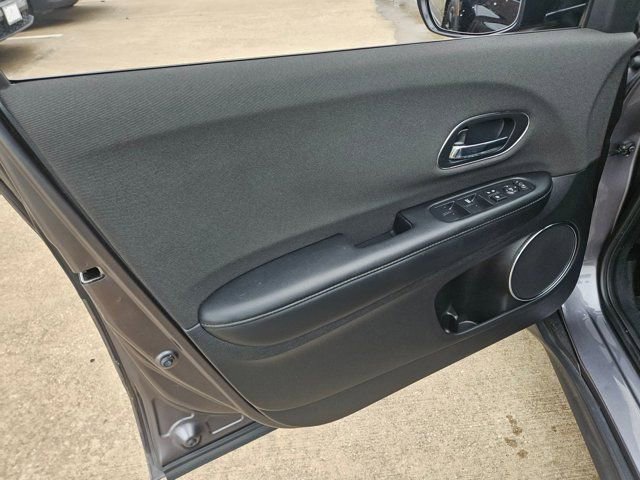 Used 2022 Honda HR-V EX image 13