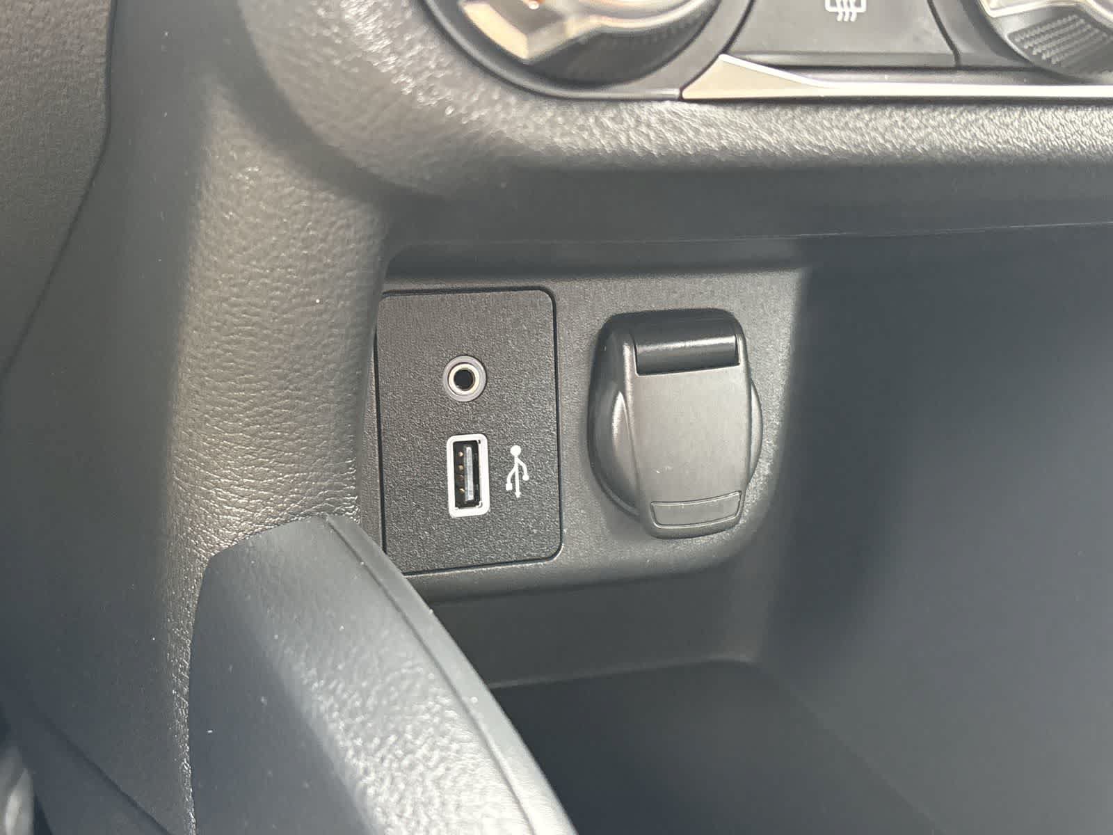 Used 2025 Nissan Versa S w/ Trunk Package FWD image 26