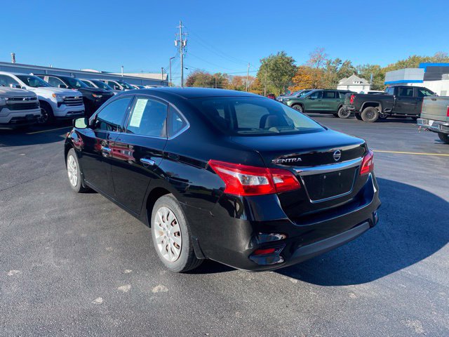 Used 2016 Nissan Sentra S FWD image 17