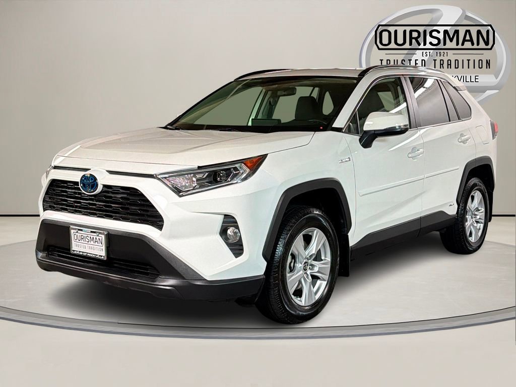 Used 2019 Toyota RAV4 XLE image 2
