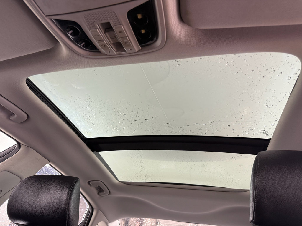 Used 2018 Kia Cadenza Technology image 22