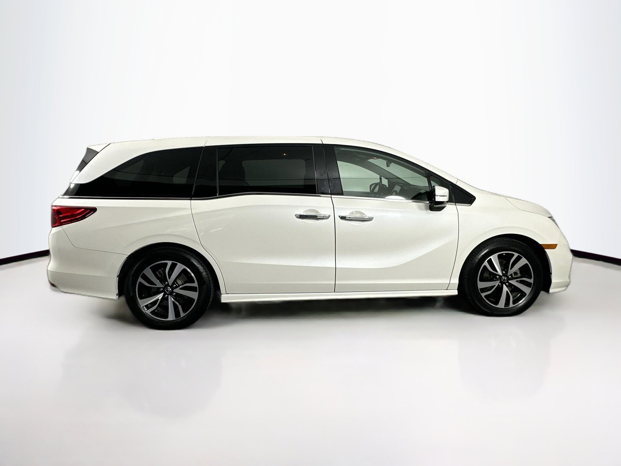 Used 2019 Honda Odyssey Elite image 10