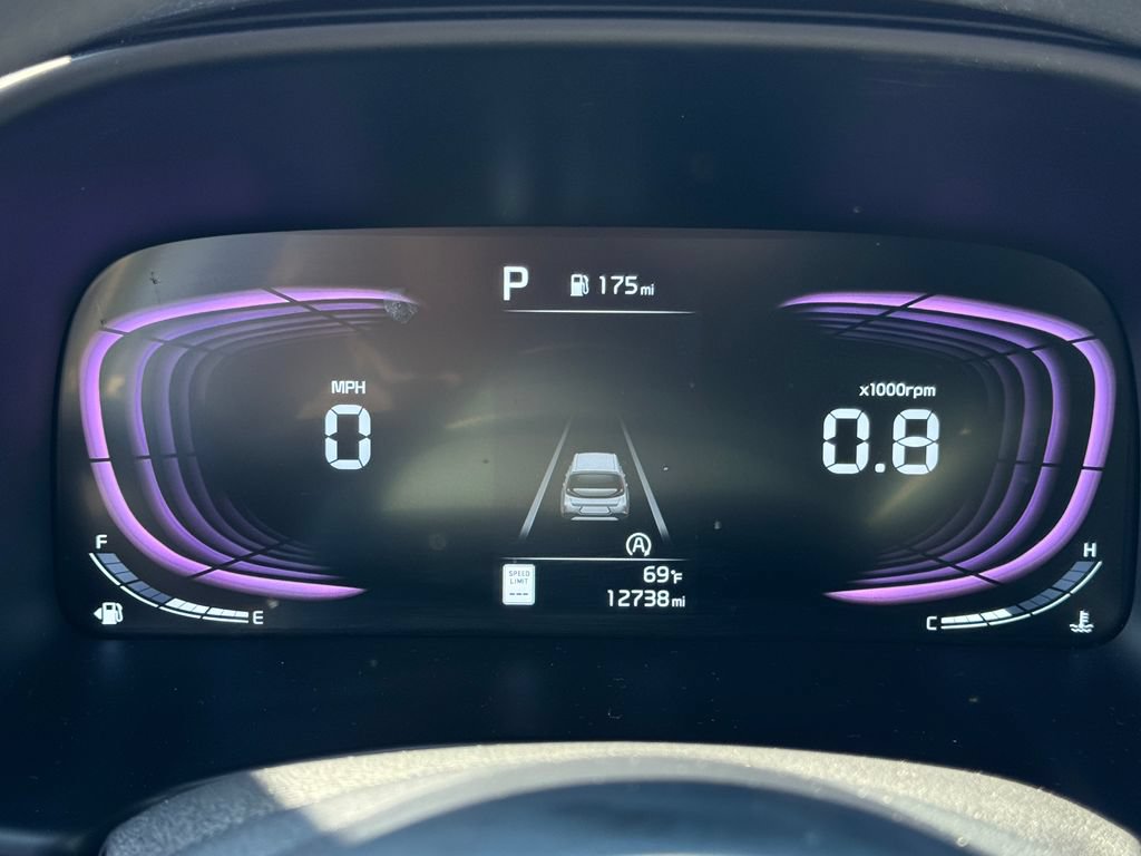 Used 2025 Kia Soul LX w/ LX Technology Package FWD image 20