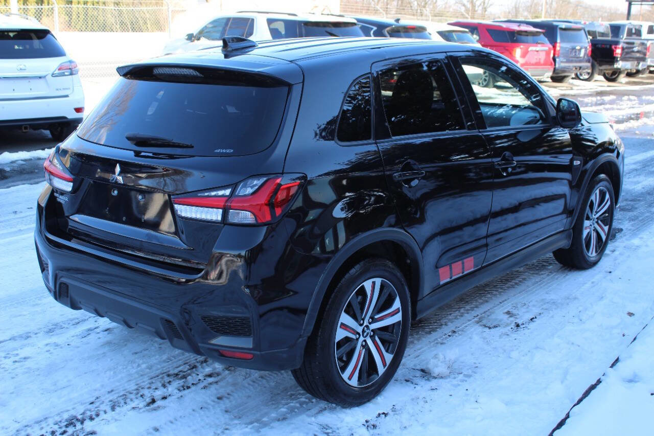 Used 2022 Mitsubishi Outlander Sport LE image 5