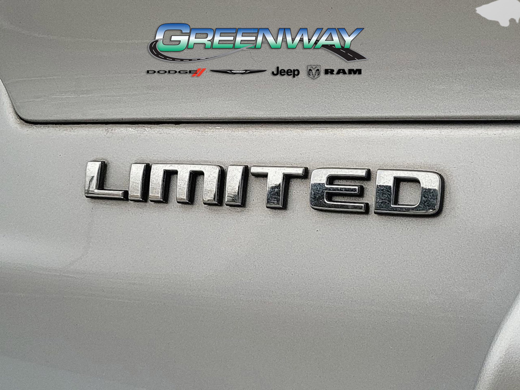 Used 2022 Jeep Grand Cherokee L Limited image 9