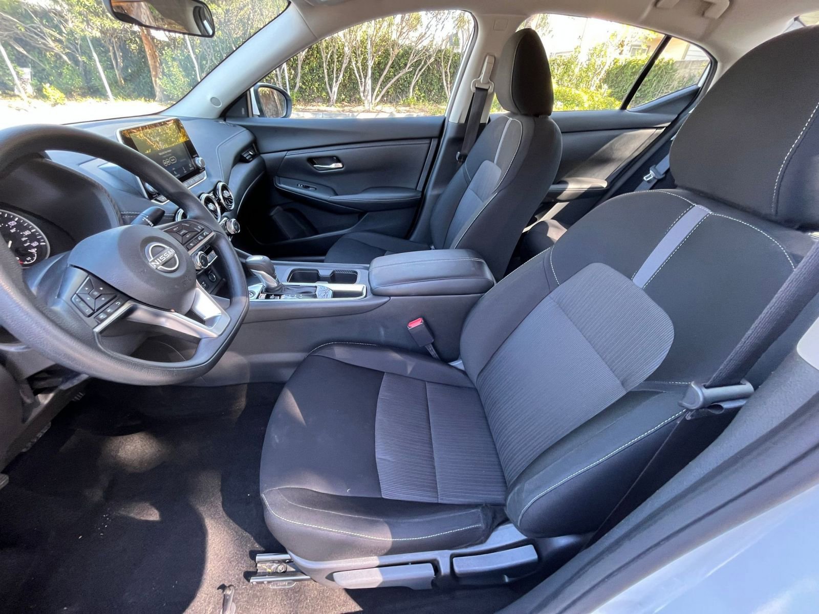 Used 2025 Nissan Sentra SV image 24