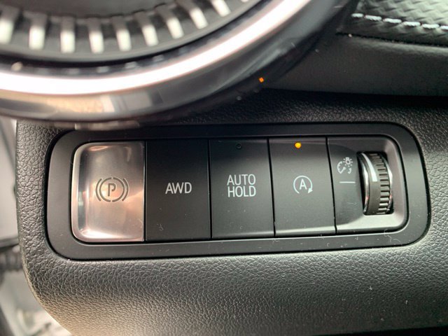 Used 2026 Chevrolet Equinox LT AWD/4WD image 24