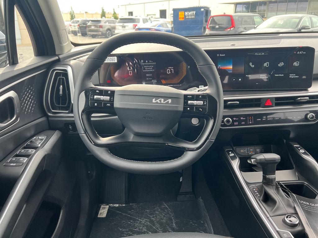 New 2026 Kia Sorento S w/ S Panoramic Sunroof Package FWD image 16