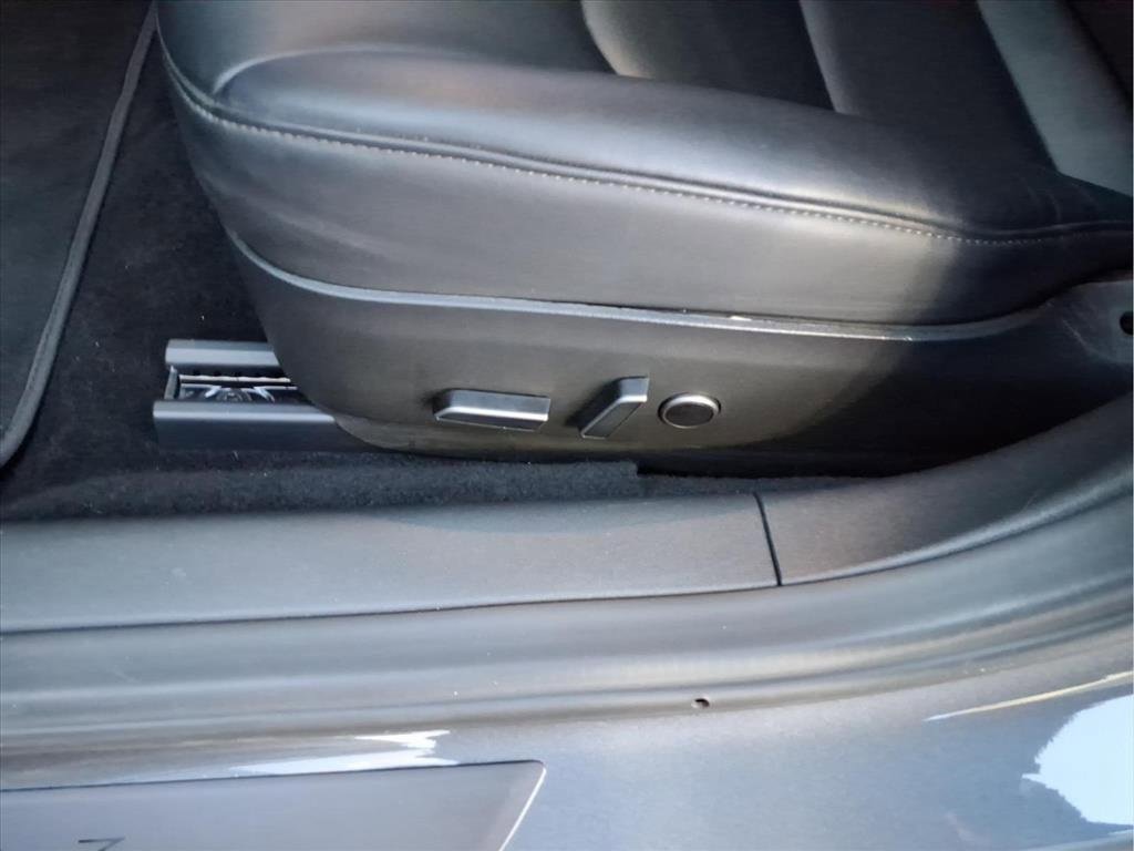 Used 2023 Tesla Model 3 Performance image 19