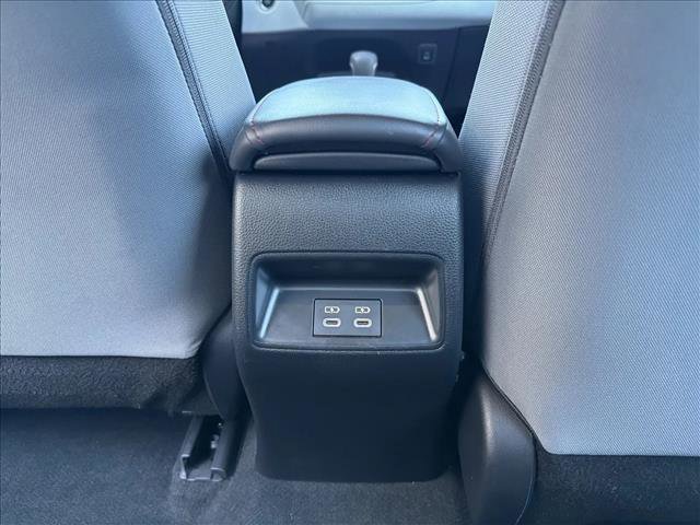 Used 2023 Toyota Corolla SE w/ Carpet Mat Package (TMS) image 21