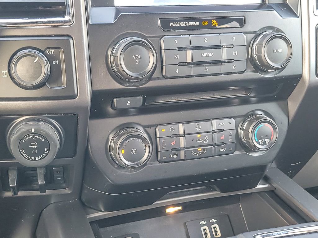 Used 2016 Ford F150 XLT w/ Equipment Group 302A Luxury image 12