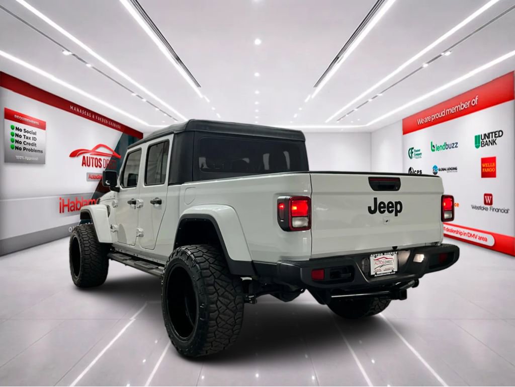 Used 2022 Jeep Gladiator Sport AWD/4WD image 6