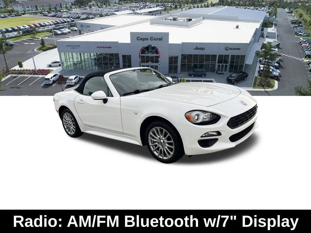 Used 2018 FIAT 124 Spider Classica w/ Technology Group RWD image 5